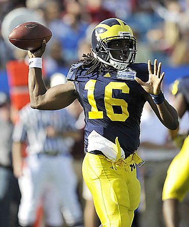 Denard Robinson (16)