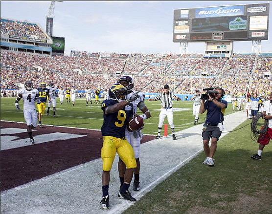 Roy Roundtree (12) and Martavious Odoms (9)