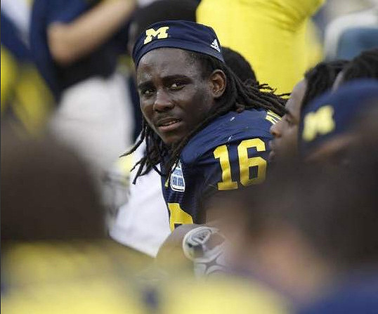 Denard Robinson (16)