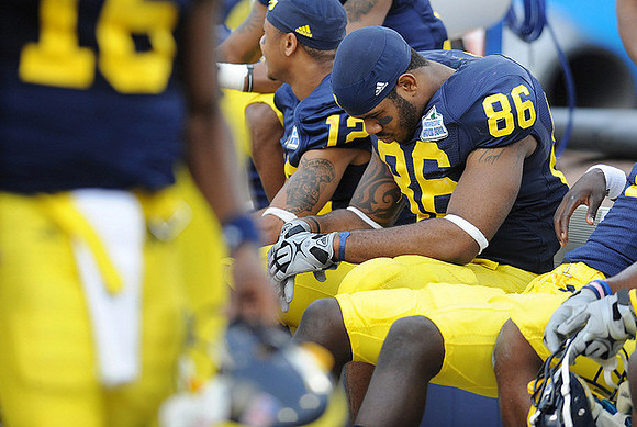 Roy Roundtree (12) and Kevin Koger (86)