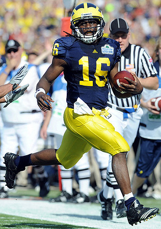 Denard Robinson (16)