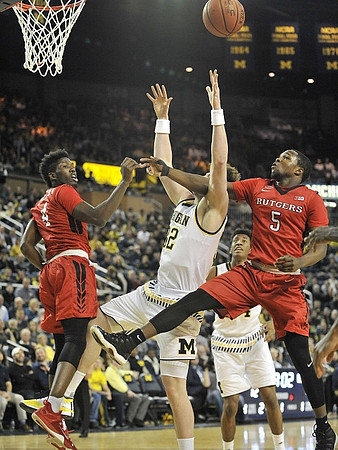Ricky Doyle (32) and Aubrey Dawkins (24)