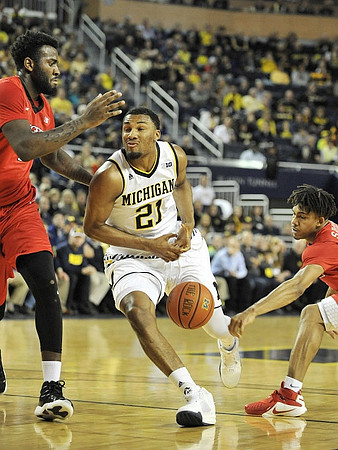 Zak Irvin (21)