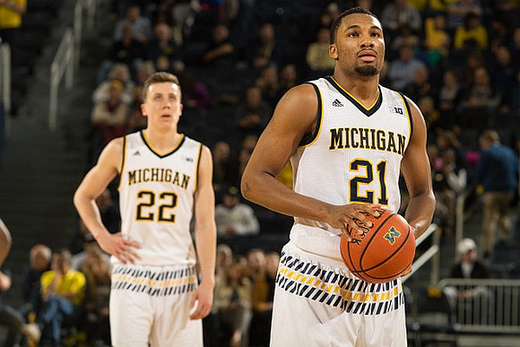 Duncan Robinson (22) and Zak Irvin (21)