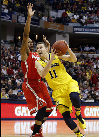 Nik Stauskas (11)