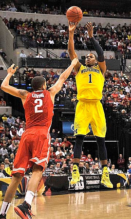 Nik Stauskas (11)