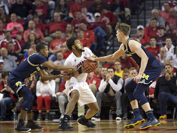 Muhammad-Ali Abdur-Rahkman (12) and Moritz Wagner (13)