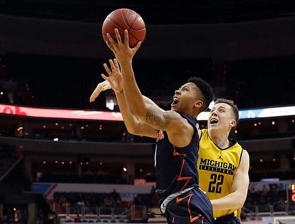 Duncan Robinson (22)