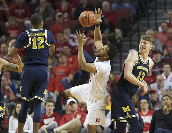 Muhammad-Ali Abdur-Rahkman (12) and Moritz Wagner (13)
