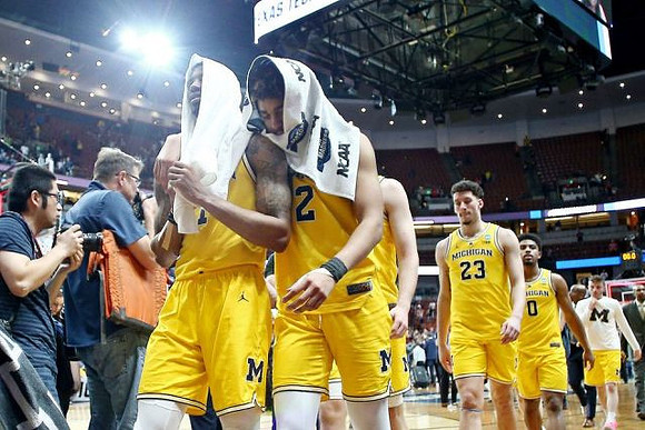 Charles Matthews (1), Jordan Poole (2), Brandon Johns Jr. (23), David DeJulius (0), and Luke Wilson (32)