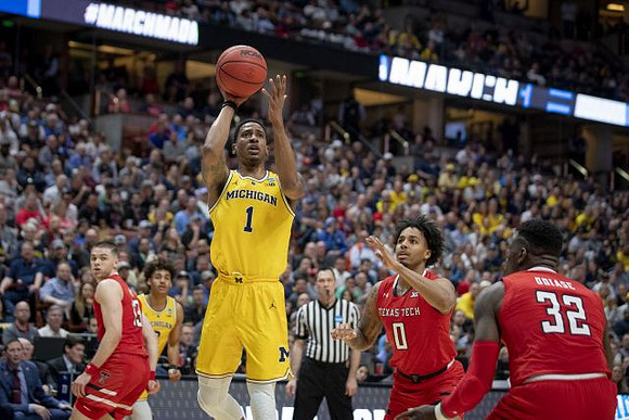Jordan Poole (2) and Charles Matthews (1)