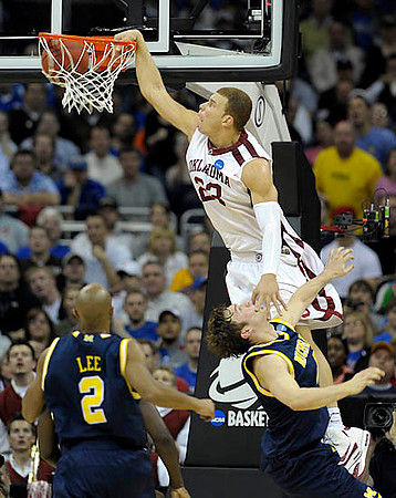 C.J. Lee (2) and Zack Novak (0)