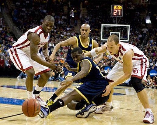 Anthony Wright (12) and C.J. Lee (2)