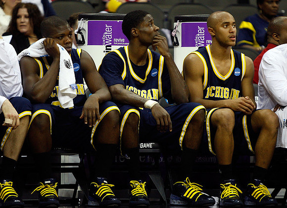 Laval Lucas-Perry (31), Manny Harris (3), and C.J. Lee (2)