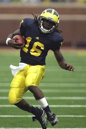 Denard Robinson (16)
