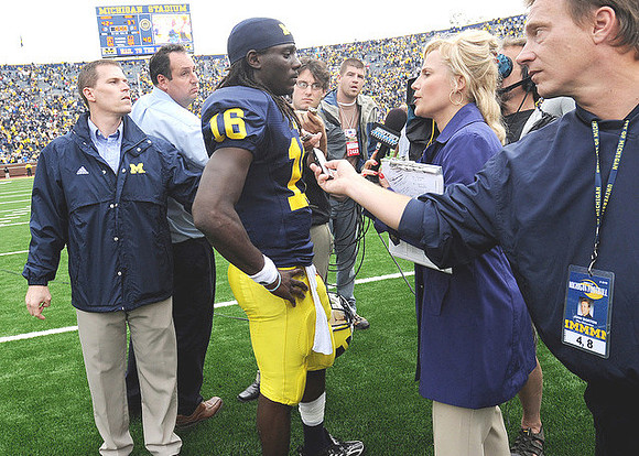 Denard Robinson (16)
