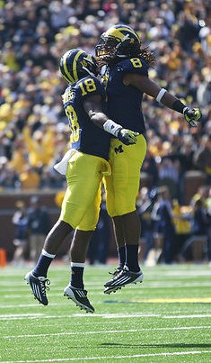 Blake Countess (18) and J.T. Floyd (8)