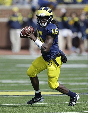 Denard Robinson (16)