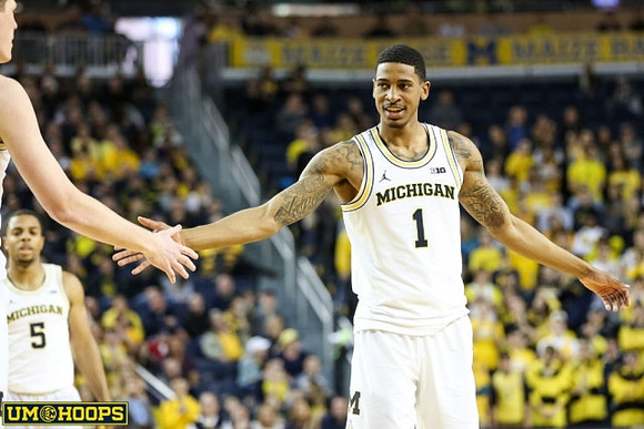 Charles Matthews (1) and Jaaron Simmons (5)