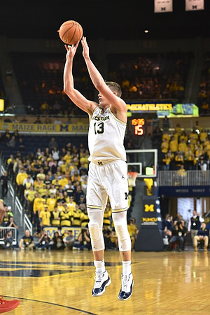 Moritz Wagner (13)