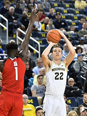 Duncan Robinson (22)