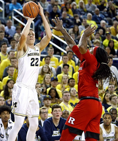 Duncan Robinson (22)