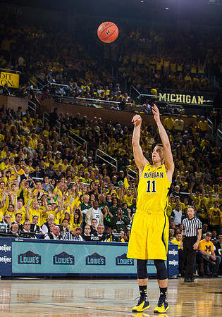 Nik Stauskas (11)