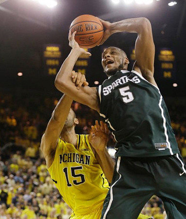 Jon Horford (15)