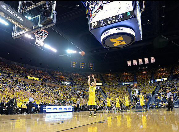 Nik Stauskas (11)
