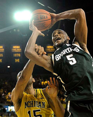 Jon Horford (15)