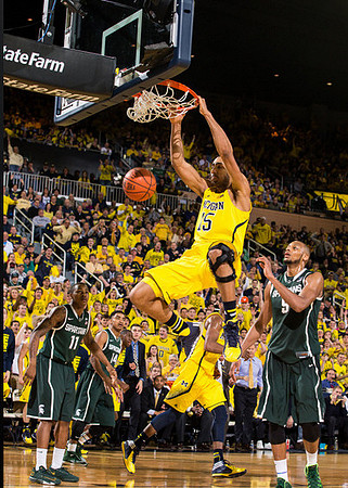 Jon Horford (15)