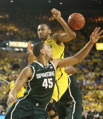 Jon Horford (15)