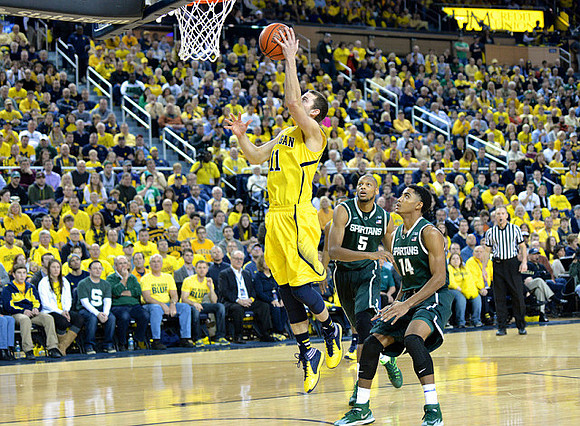 Nik Stauskas (11)