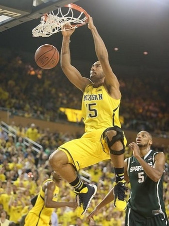 Jon Horford (15)