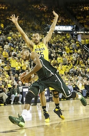 Jon Horford (15)