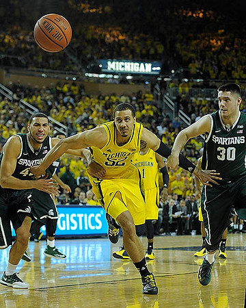 Jordan Morgan (52) and Glenn Robinson III (1)