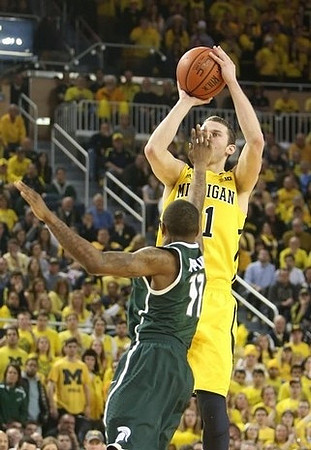 Nik Stauskas (11)