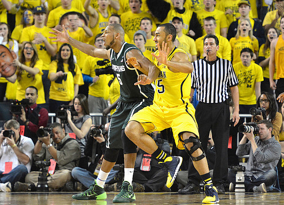 Jon Horford (15)