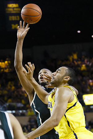 Jon Horford (15)