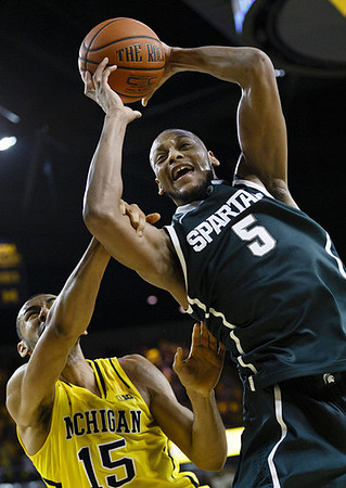 Jon Horford (15)