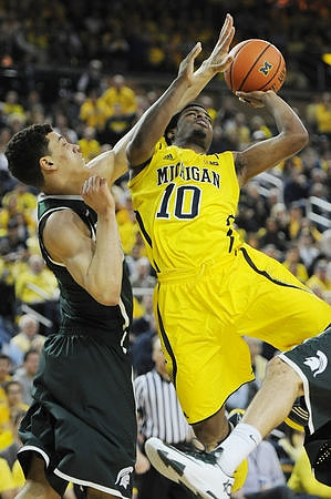Derrick Walton Jr. (10)