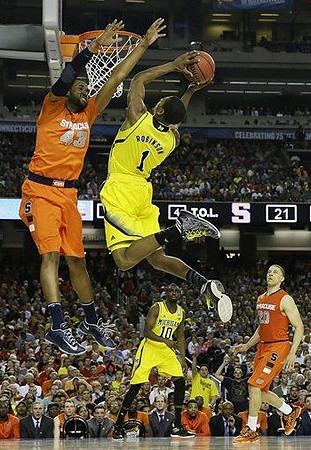 Glenn Robinson III (1) and Tim Hardaway Jr. (10)