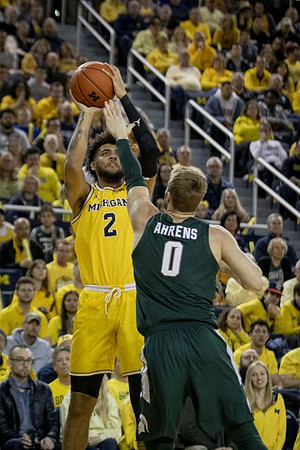 Isaiah Livers (2)