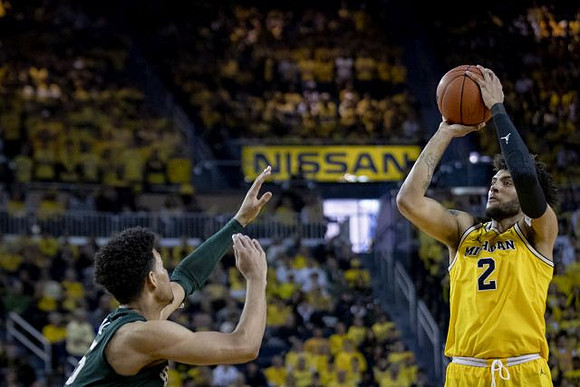 Isaiah Livers (2)
