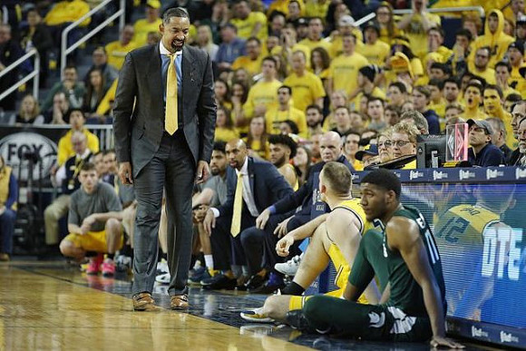Juwan Howard and Austin Davis (51)
