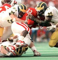 Eric Wilson (94) and Tommy Hendricks (41)