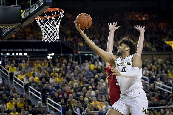 Isaiah Livers (4)