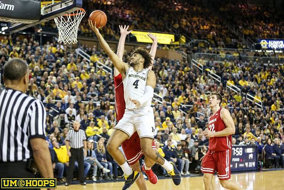 Isaiah Livers (4)
