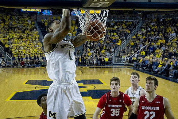 Charles Matthews (1) and Jon Teske (15)