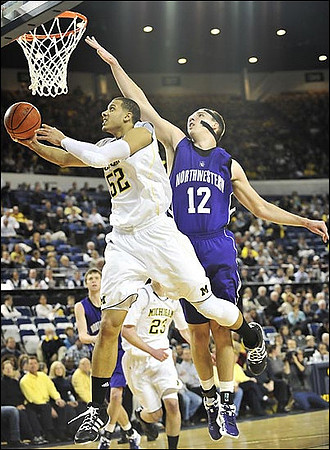 Jordan Morgan (52) and Evan Smotrycz (23)